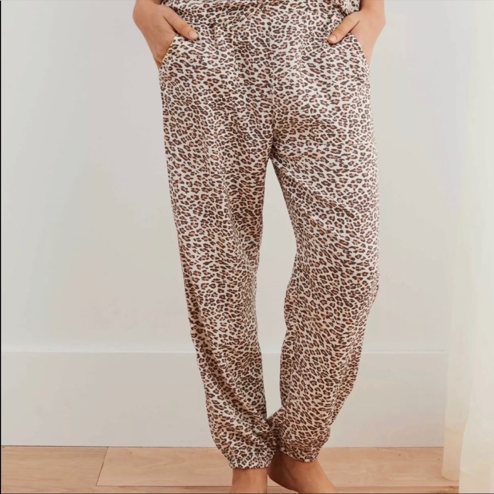 Aerie Satin Jogger Leopard Pajama Loungewear Tan Animal Print Cropped Silky